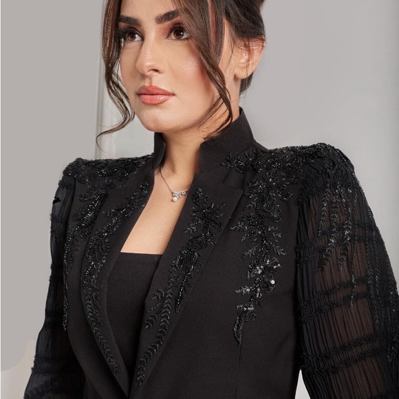 Selling this beautiful blazer and pants. Not right size for me. - Picture 3 of 3